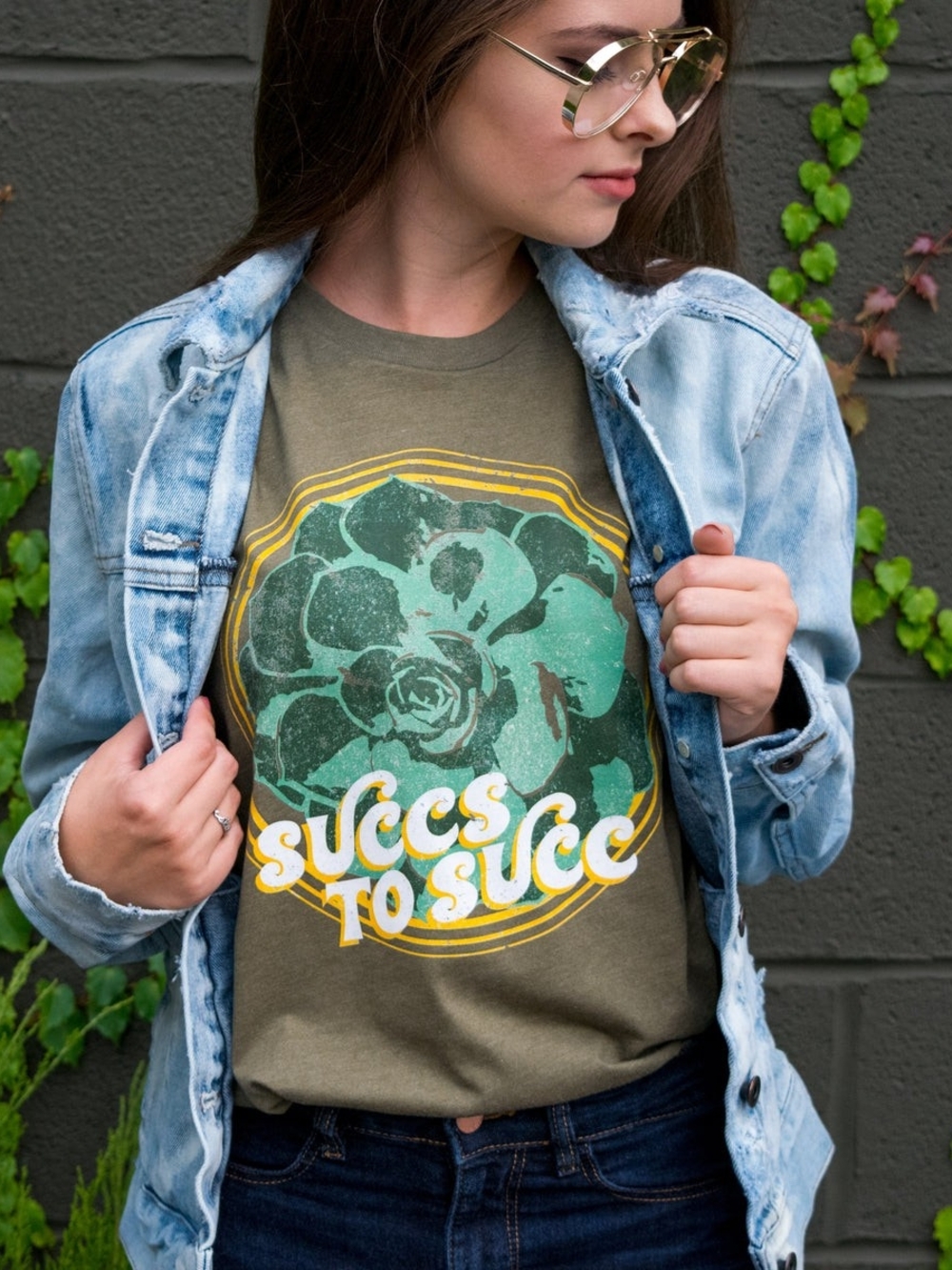 FEMFETTI Graphic Tee
